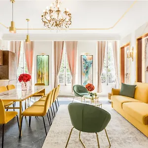 Merveil - Luxury - Marais - Antoine I , Paris France